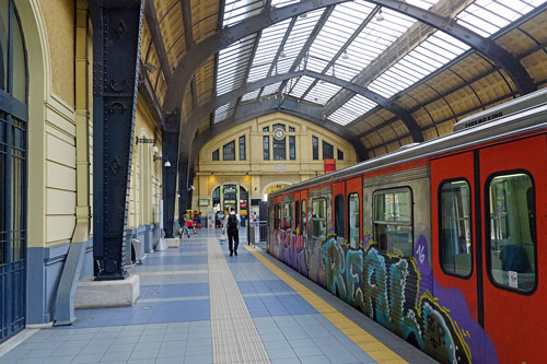 Athens Metro - Photo: ©Ian Boyle 14th September 2016 