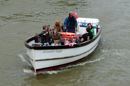 Arundel Castle - Arundel Boatyard - www.simplonpc.co.uk
