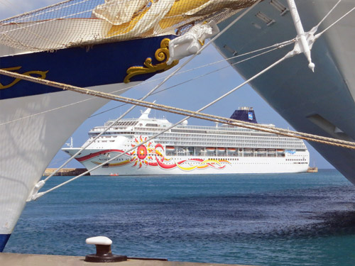Azura Cruise - NORWEGIAN SUN at Barbados - Photo: © Ian Boyle, 23rd March 2014 - www.simplonpc.co.uk
