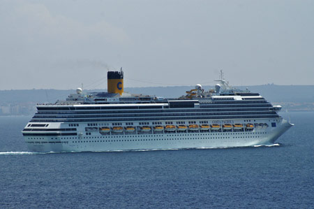 COSTA PACIFICA at Palma - Photo: © Ian Boyle, 26th August 2009