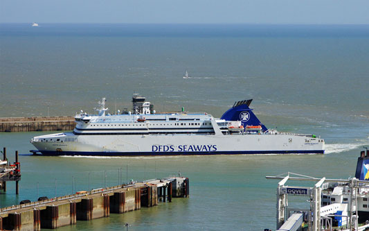 DIEPPE SEAWAYS - DFDS - www.simplonpc.co.uk - Photo: ©2013 Ian Boyle