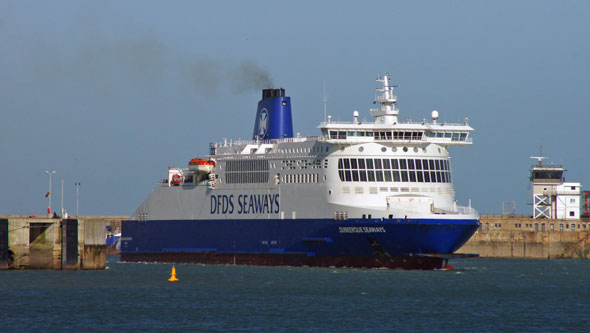 DUNKERQUE SEAWAYS - DFDS - www.simplonpc.co.uk - Photo: ©2012 Ian Boyle