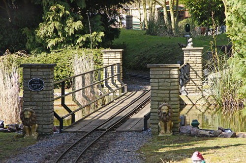 East Herts Miniature Railway - Photo: © Ian Boyle, 2nd April 2013 -  www.simplonpc.co.uk