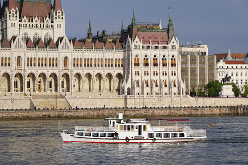 HOFEHERKE_160514 - EMERALD SKY Cruise - Budapest-Bucharest - Photo: © Ian Boyle, 14th May 2016 - www.simplonpc.co.uk