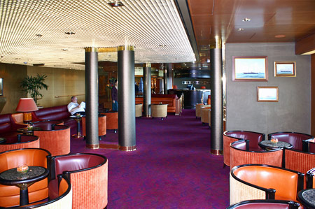 Eurodam - Deck 2 Lower Promenade Deck - Explorer's Lounge