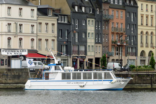 Honfleur Excursions - Photo: © Ian Boyle, 14th May 2015 - www.simplonpc.co.uk