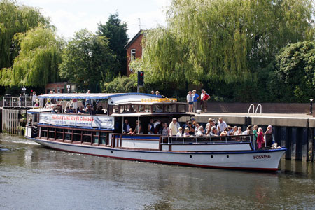 SONNING (1902) - Newark River Cruise Lines - Photo: © Ian Boyle, 24th August 2011 - www.simplonpc.co.uk