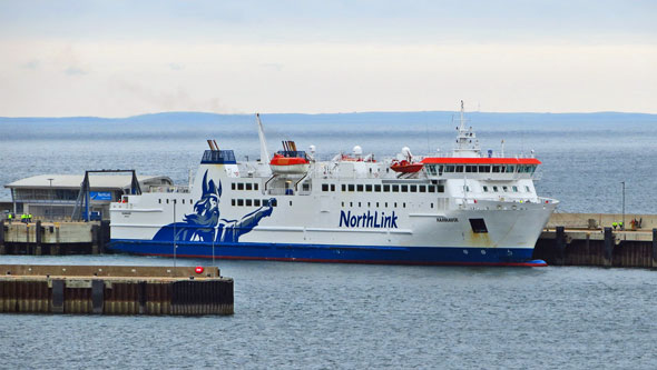 HAMNAVOE - Northlink - Photo: © Margaret Boyle, 18th July 2015 - www.simplonpc.co.uk