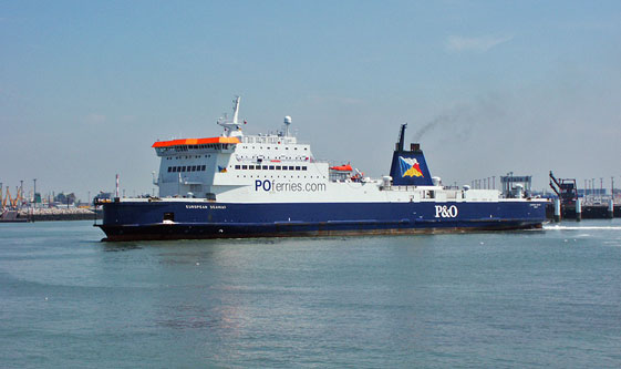 EUROPEAN SEAWAY - P&O Ferries - Photo: �2003 Ian Boyle - www.simplonpc.co.uk