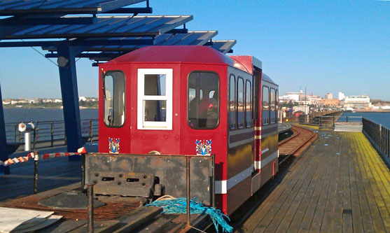 Southend Pier Railway - Photo: � Ian Boyle, 1st January 2013 - www.simplonpc.co.uk - Simplon Postcards