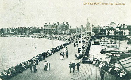 Lowestoft South Pier - www.simplonpc.co.uk