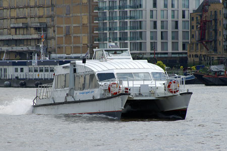 Star Clipper - Thames Clippers -  Photo: © Ian Boyle - www.simplonpc.co.uk