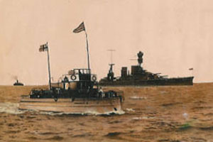 The 'big' RINCE and HMS HOOD - Painting: Sydney Grey - Scan: © Julian Wilson
