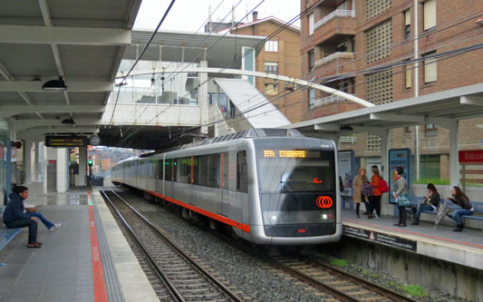 Bilbao Metro - Photo:   Ian Boyle, 27th May 2015 - www.simplonpc.co.uk