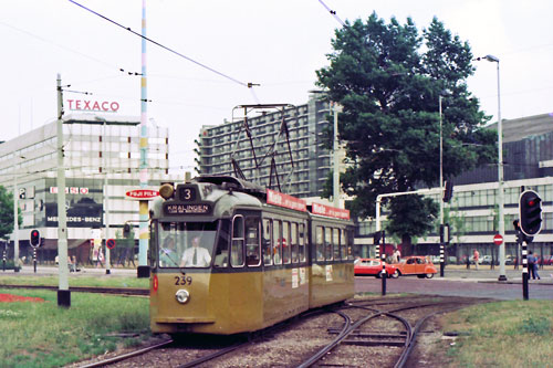 Rotterdam RET ZGT Trams - Photo: ©1976 Ian Boyle - www.simplompc.co.uk - Simplon Postcards