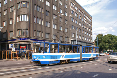 Tallinn Tatra KT4 tram - www.simplonpc.co.uk - Photo: © Ian Boyle, August 8th 2007