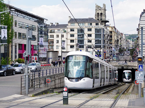 Rouen Metro - Photo: ©Ian Boyle 28th April 2017 
