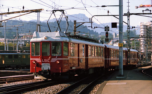 Luzern–Stans–Engelberg Bahn - Photo: ©1985 Ian Boyle - www.simplonpc.co.uk - Simplon Postcards