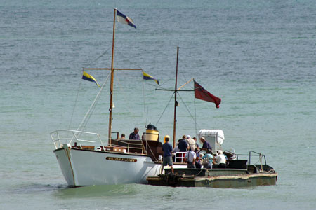 William Allchorn & DUKW - WW2 Amphibious Vehicle - Allchorn Pleasure Boats - Eastbourne - Photo: ©2007 Copyright Ian Boyle/Simplon Postcards - www.simplonpc.co.uk
