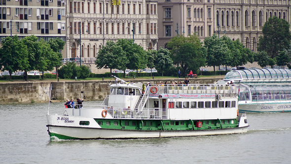 A BOSS - EMERALD SKY Cruise - Budapest-Bucharest - Photo: © Ian Boyle, 14th May 2016 - www.simplonpc.co.uk