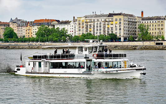 Onyx_160514 - EMERALD SKY Cruise - Budapest-Bucharest - Photo: © Ian Boyle, 14th May 2016 - www.simplonpc.co.uk