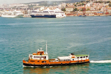 Alentejense - Lisbon - Photo:  Ian Boyle, 29th May 2000 - www.simplonpc.co.uk