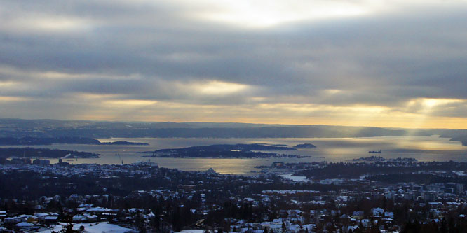 Oslo S-Tog - Photo: © Ian Boyle, 10th December 2012 - www.simplonpc.co.uk