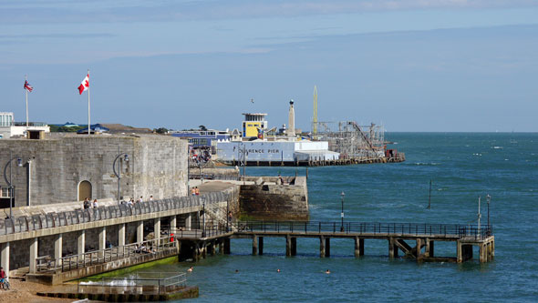 Portsmouth Victoria Pier - Photo: � Ian Boyle, 1st July 2014 - www.simplonpc.co.uk