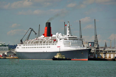 Queen Elizabeth 2- Cunard - www.simplonpc.co.uk - Photo: © Ian Boyle, 24th July 2007 