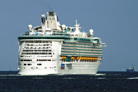 INDEPENDENCE OF THE SEAS Cruise - Photo:  Ian Boyle, 14th June 2008 - www.simplonpc.co.uk