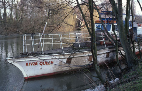 ORIGINAL RIVER QUEEN - Photo: �1983 Greg Beeke