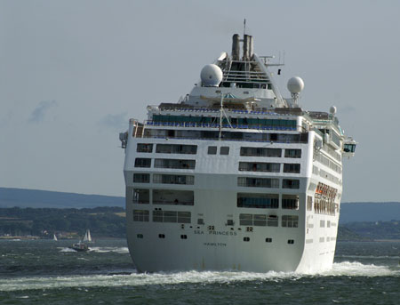SEA PRINCESS in the Solent - Photo: � Ian Boyle, on SS Shieldhall, 14th June 2008
