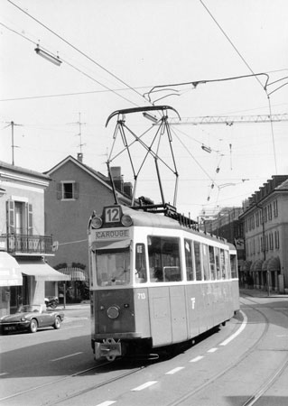 Geneva Tram 713 - Photo:   Ian Boyle, August 1986 - www.simplonpc.co.uk