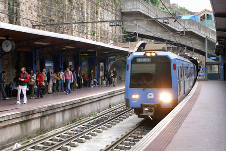 Bilbao Trains - Euskotren - © Ian Boyle  2007 - www.simplonpc.co.uk
