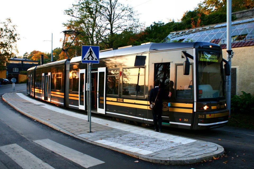 Stockholm Trams - Photo: ©2010 Kalle Id - www.simplompc.co.uk - Simplon Postcards