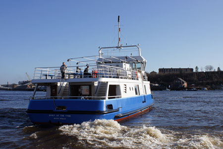SPIRIT OF THE TYNE - River Tyne - Shields Ferry - Photo ©2011 Ian Boyle - www.simplonpc.co.uk