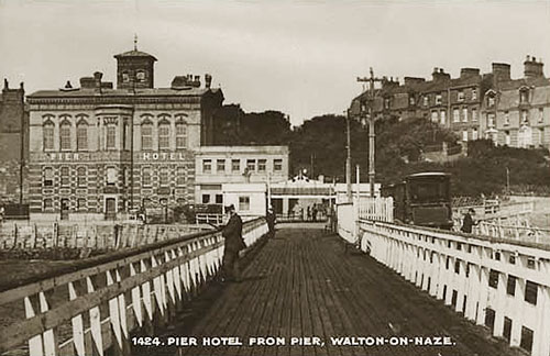 Walton Pier - www.simplonpc.co.uk 